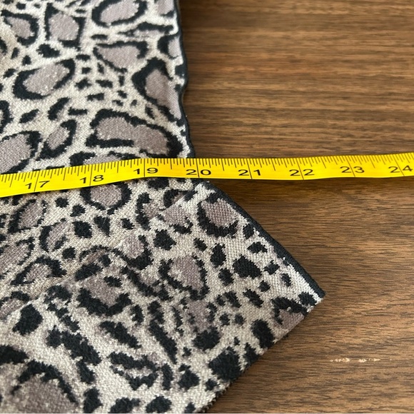 BCBGMAXAZRIA Leopard Print Women's Top XS - Picture 10 of 11